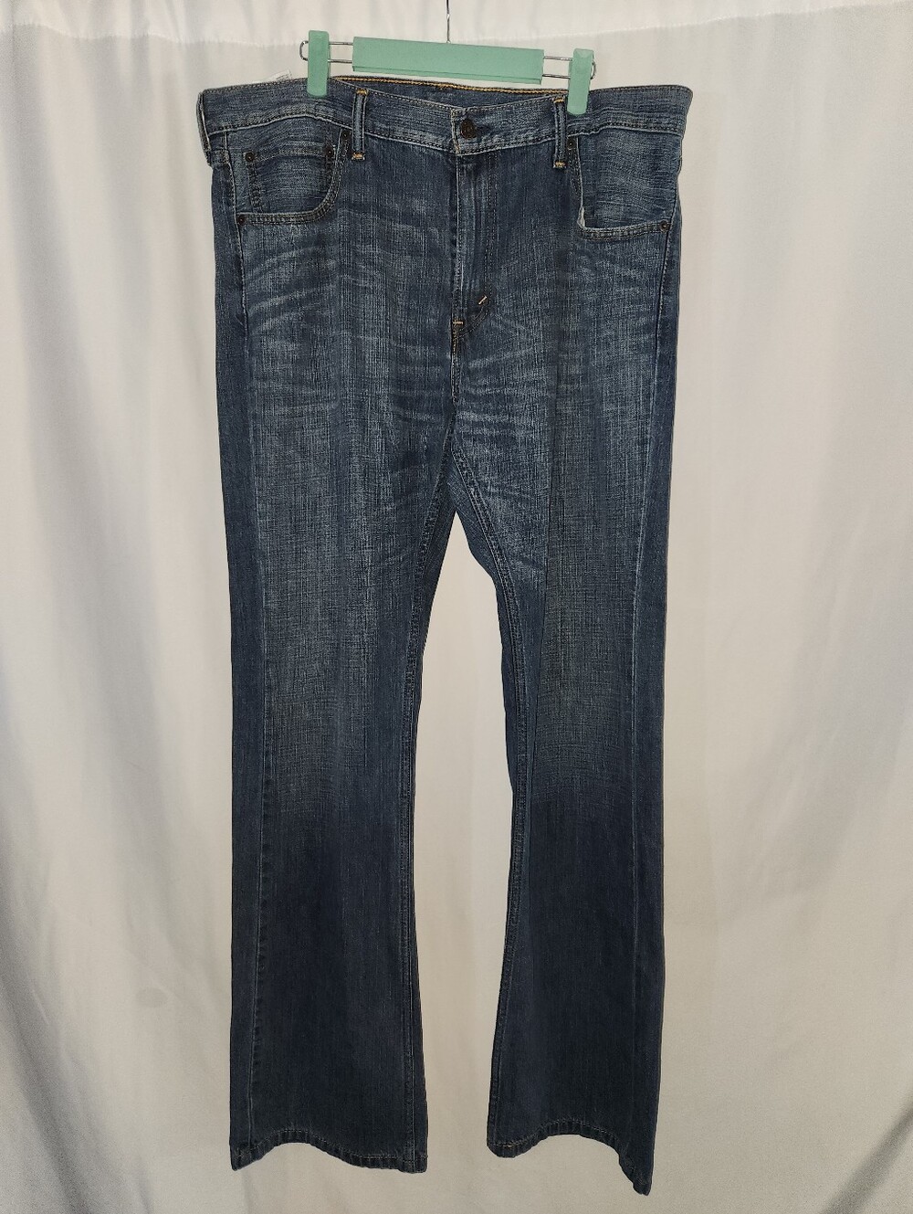 Men's Dark Blue Denim Jeans - Classic Straight Fit #clean-line #durable #sturdy